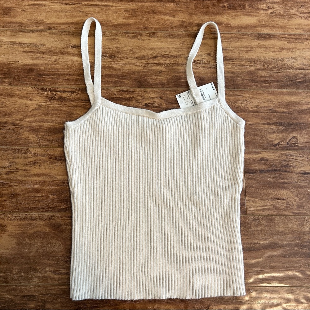 ASTR the label cream knit tank top large beige spaghetti strap tee shirt wool